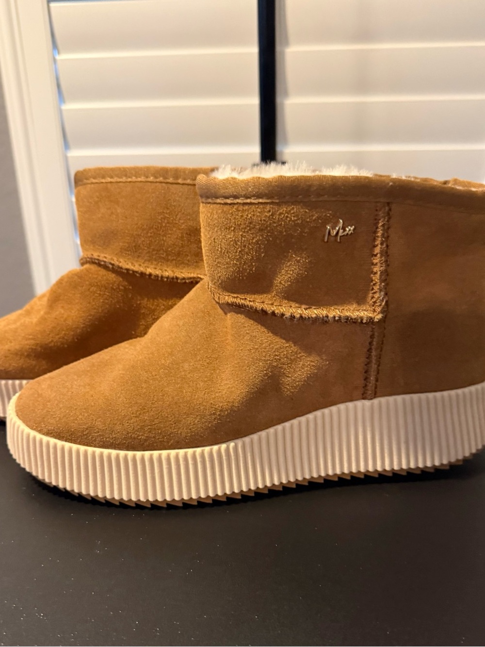 Mexx Suede Sherling Platform Boots NWOT - Sz 9
